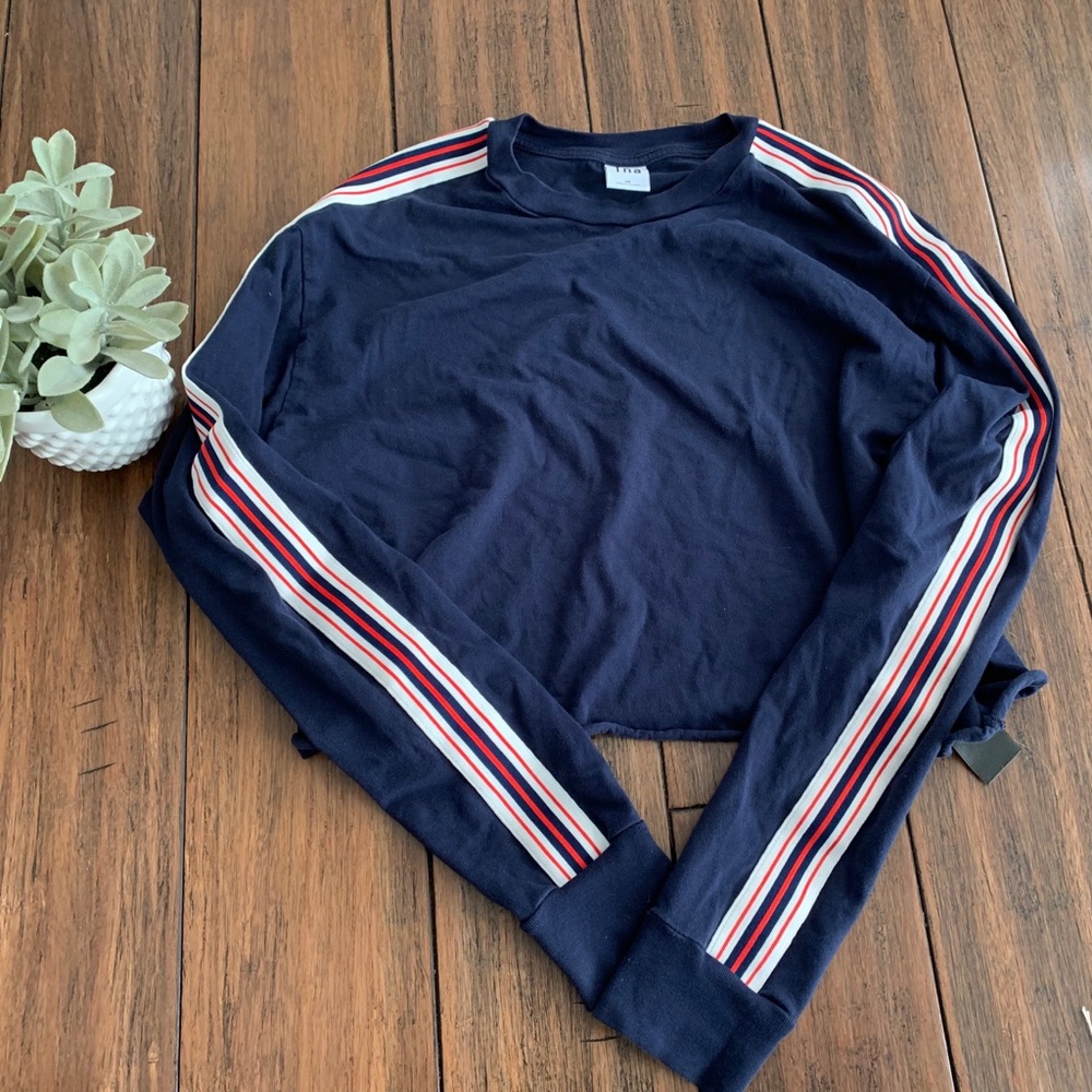 🌿 2/$22 🌿TNA Agden Shirt